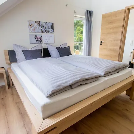 Moselhoehe - 2023 Neu Renoviert, Mit Design-ausstattung & Grossem Garten Lejlighed