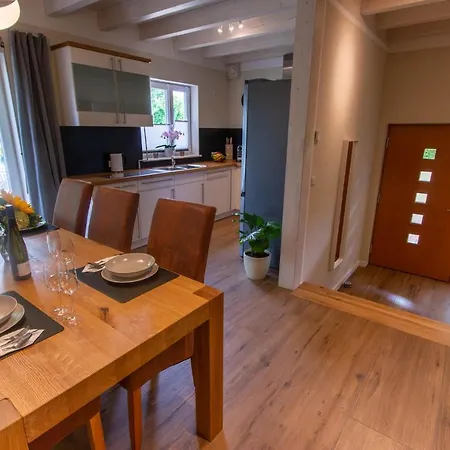 Moselhoehe - 2023 Neu Renoviert, Mit Design-ausstattung & Grossem Garten