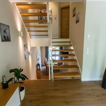 Moselhoehe - 2023 Neu Renoviert, Mit Design-ausstattung & Grossem Garten