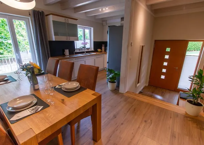 Moselhoehe - 2023 Neu Renoviert, Mit Design-ausstattung & Grossem Garten