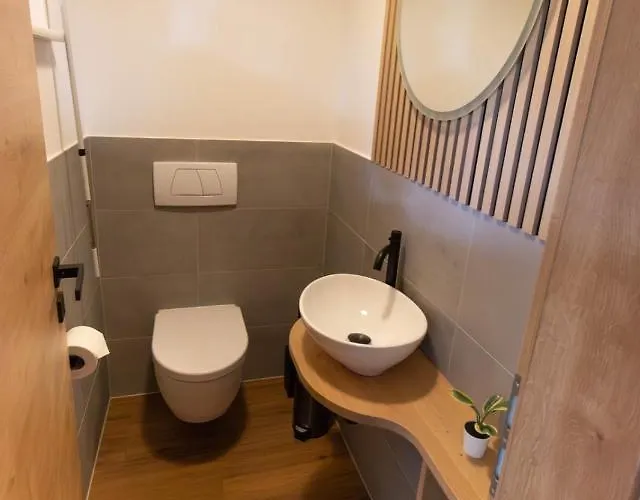 Apartamento Moselhoehe - 2023 Neu Renoviert, Mit Design-ausstattung & Grossem Garten