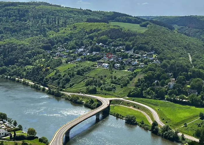 Apartamento Moselhoehe - 2023 Neu Renoviert, Mit Design-ausstattung & Grossem Garten