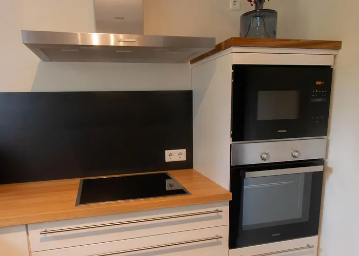 Moselhoehe - 2023 Neu Renoviert, Mit Design-ausstattung & Grossem Garten Apartamento