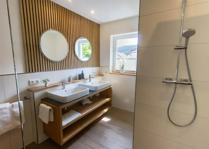 Apartamento Moselhoehe - 2023 Neu Renoviert, Mit Design-ausstattung & Grossem Garten *