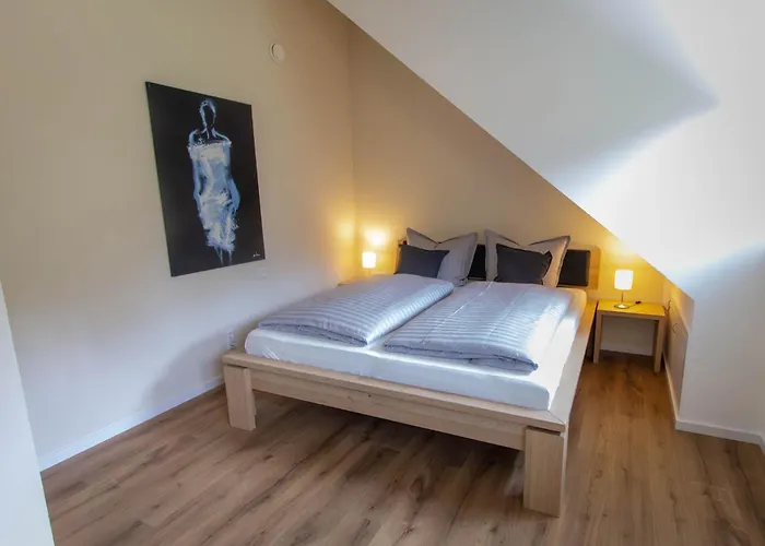 Moselhoehe - 2023 Neu Renoviert, Mit Design-ausstattung & Grossem Garten Apartamento