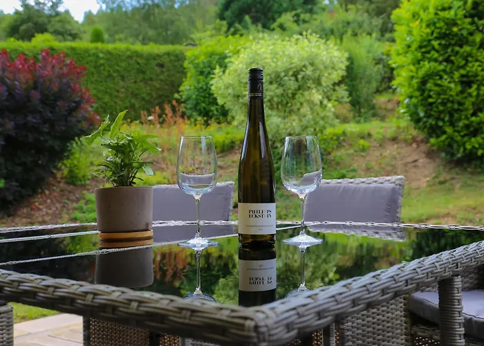 Moselhoehe - 2023 Neu Renoviert, Mit Design-ausstattung & Grossem Garten Apartamento *