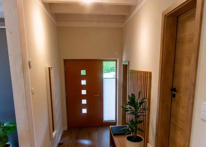 Moselhoehe - 2023 Neu Renoviert, Mit Design-ausstattung & Grossem Garten