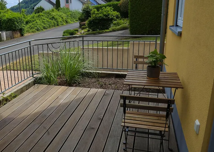 Apartamento Moselhoehe - 2023 Neu Renoviert, Mit Design-ausstattung & Grossem Garten *